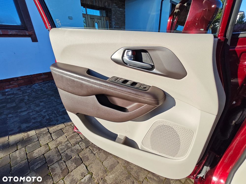 Chrysler Pacifica - 13