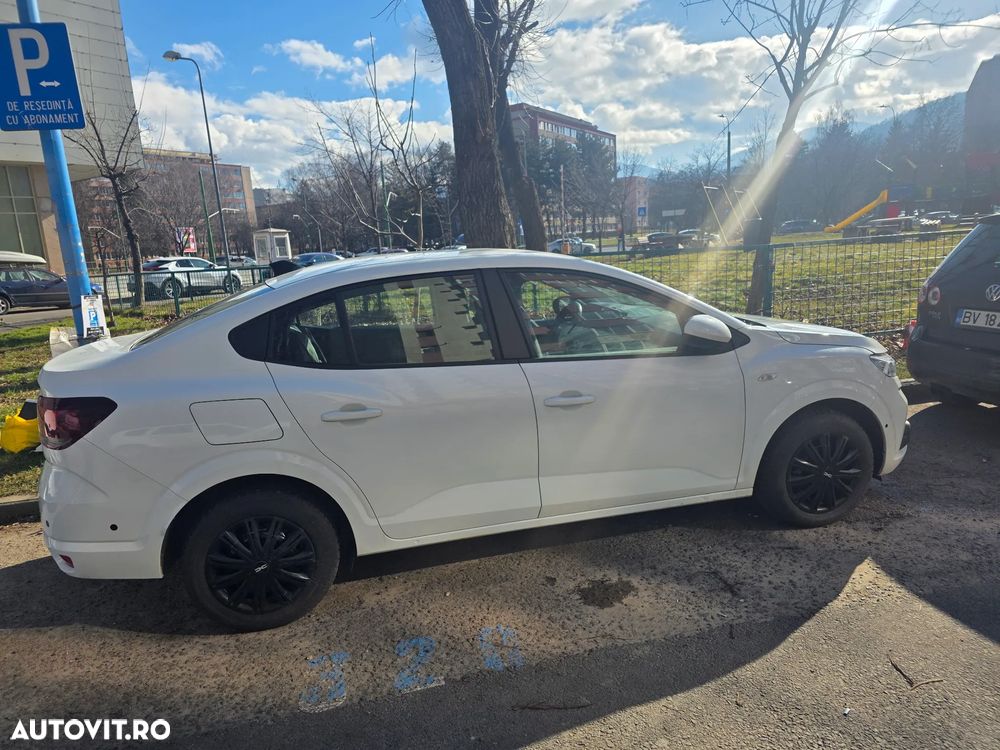 Dacia Logan TCe 90 MT6 Prestige - 4