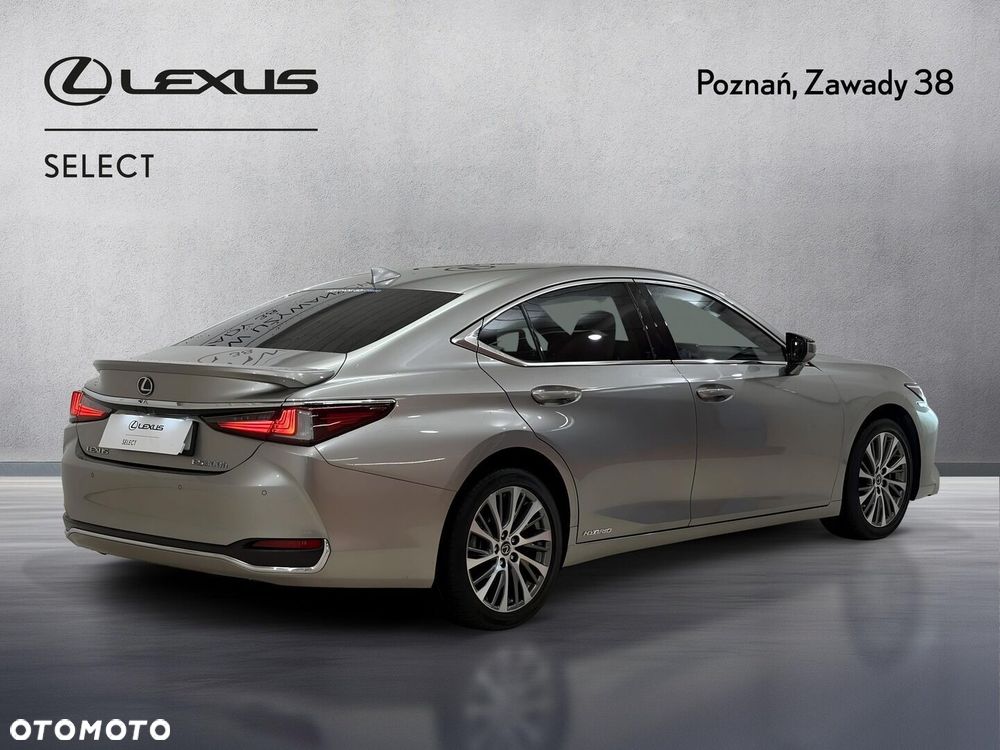 Lexus ES - 3