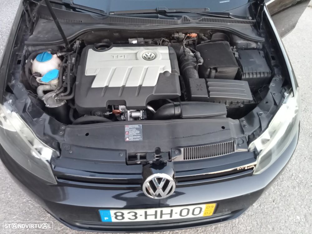 VW Golf 2.0 TDi Confortline - 5