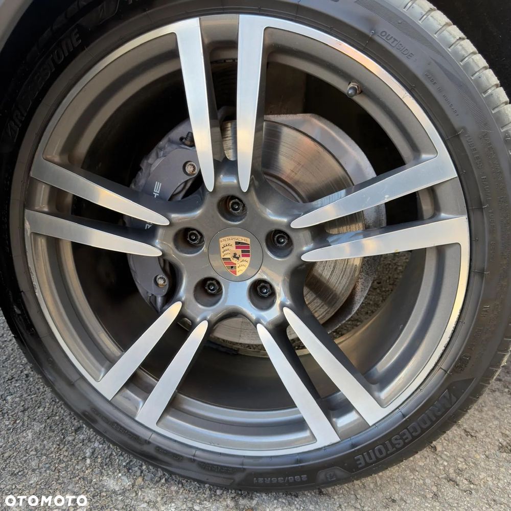 Porsche Cayenne Diesel Platinum Edition - 31