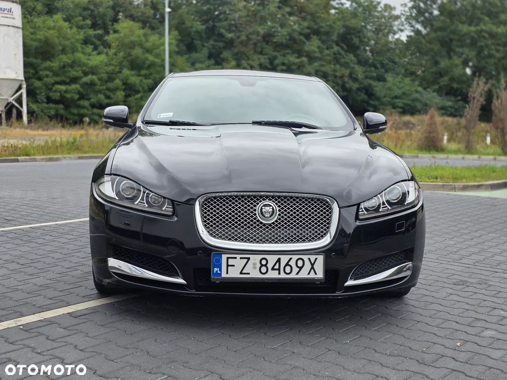 Jaguar XF 2.2 - 15