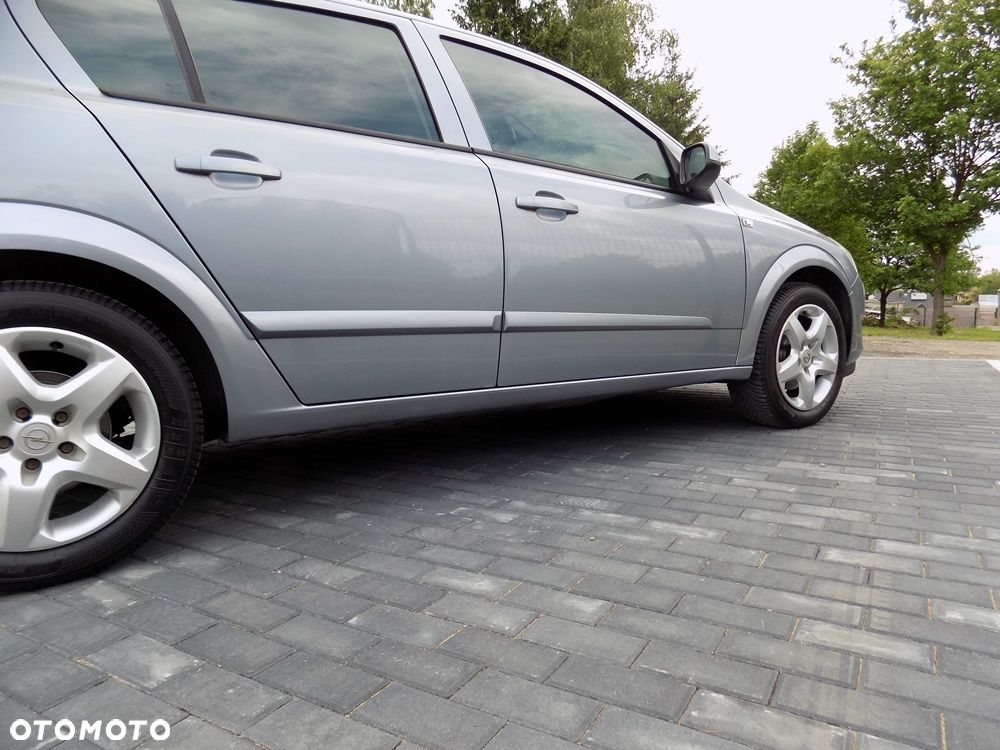 Opel Astra 1.6 Edition - 17