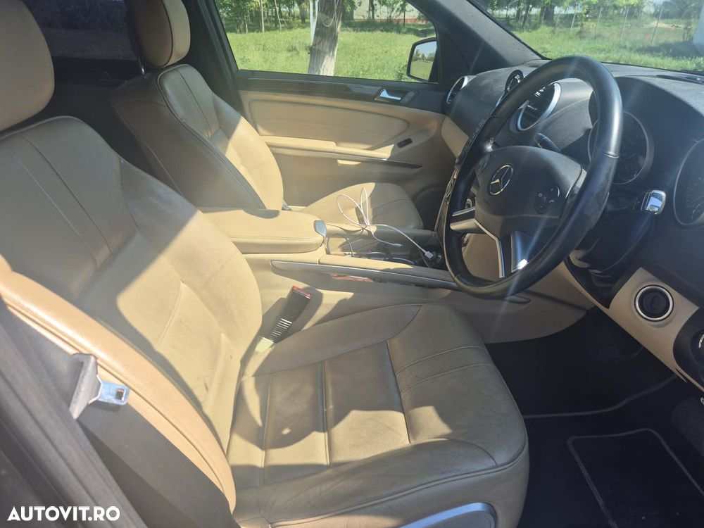 Mercedes-Benz ML 300 CDI BlueEfficiency Aut - 11