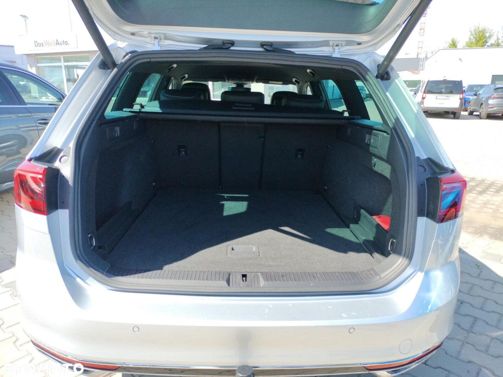 Volkswagen Passat 2.0 TSI Elegance DSG - 17