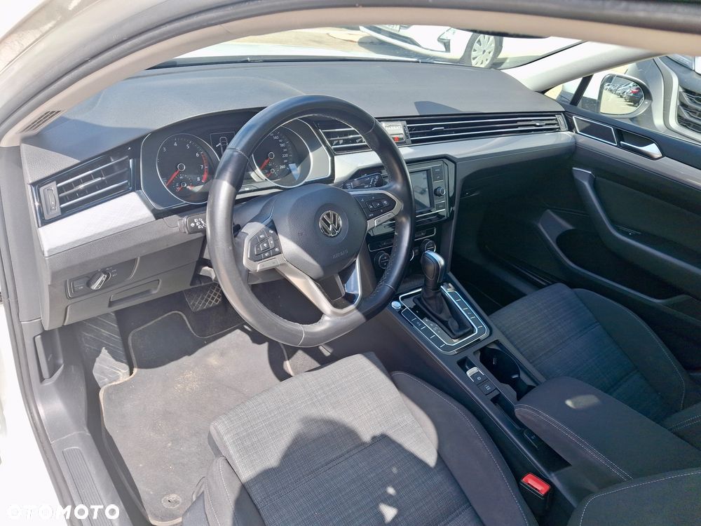Volkswagen Passat 1.5 TSI EVO Business DSG - 12