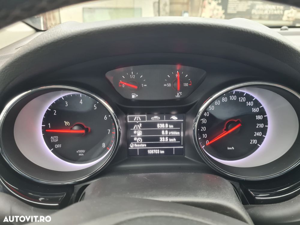 Opel Astra Sport Tourer Turbo 1.4 ECOTEC Dynamic - 34