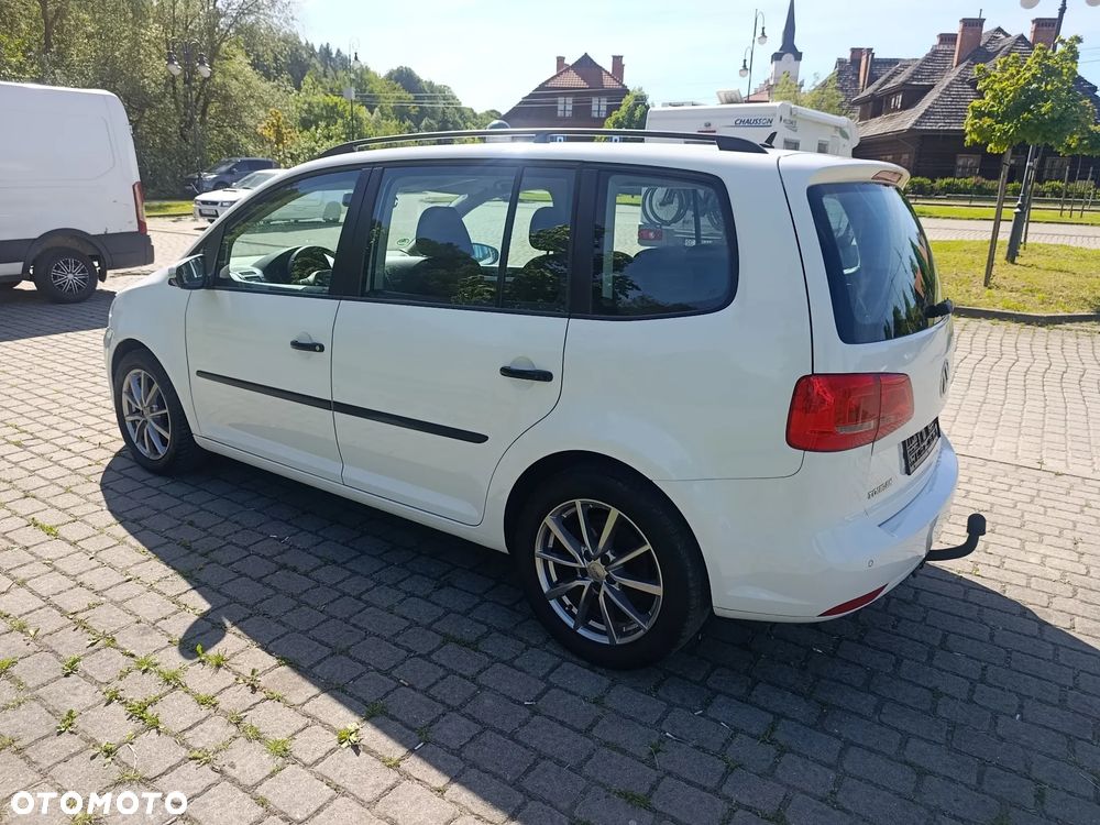 Volkswagen Touran 1.6 TDI DPF BlueMotion Technology Life - 11