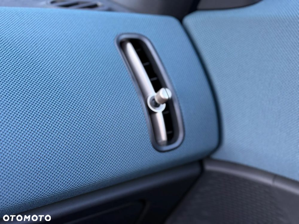 MINI Countryman E 66.5kWh Linia Favoured - 16