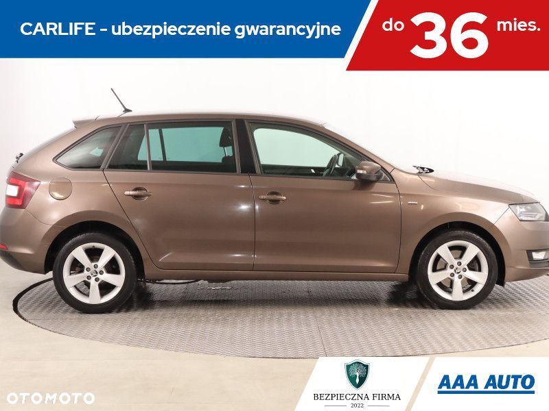 Skoda RAPID - 7