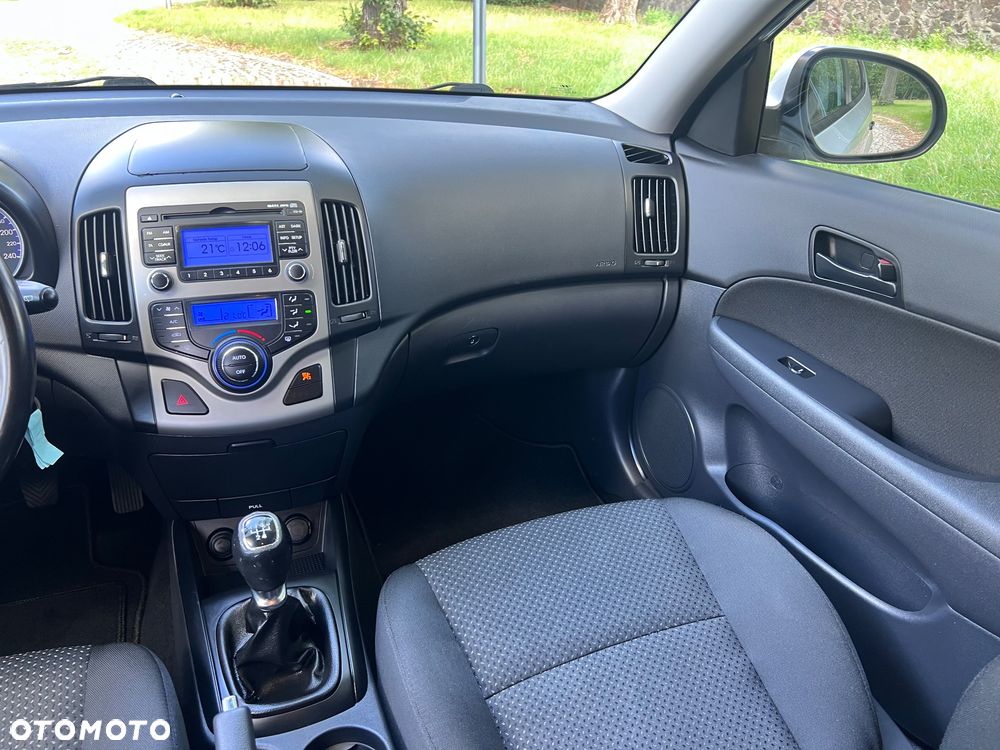 Hyundai i30 1.4 Blue Comfort - 23