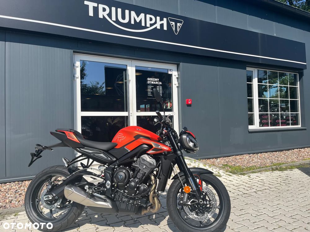 Triumph Street Triple - 1