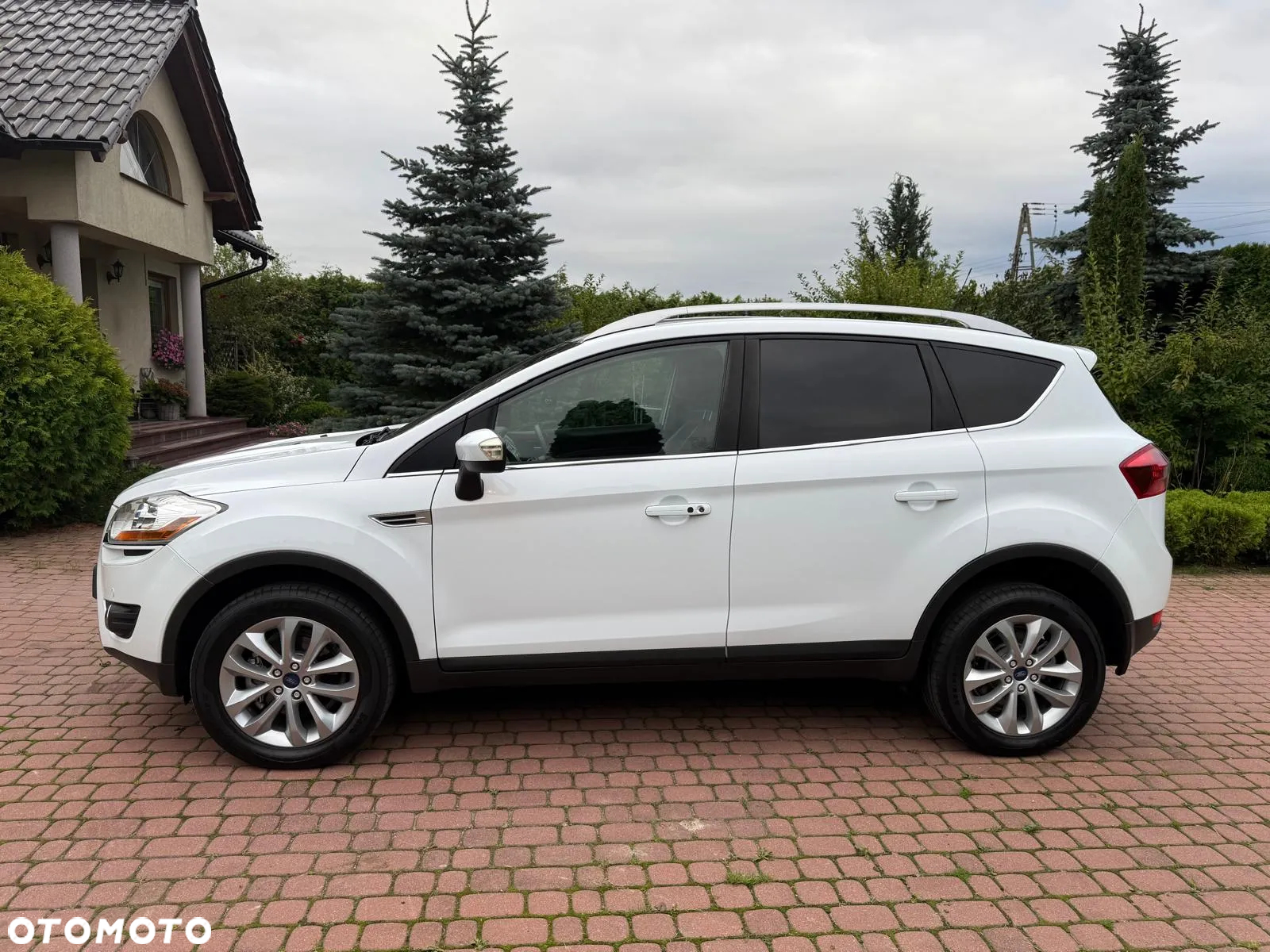 Ford Kuga 2.0 TDCi 4x4 Titanium - 2
