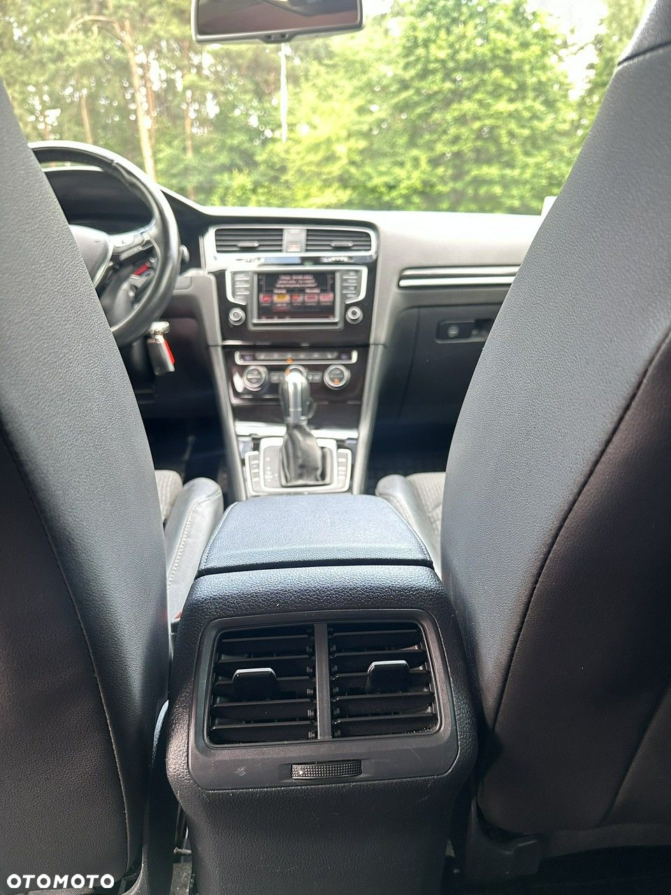 Volkswagen Golf - 24