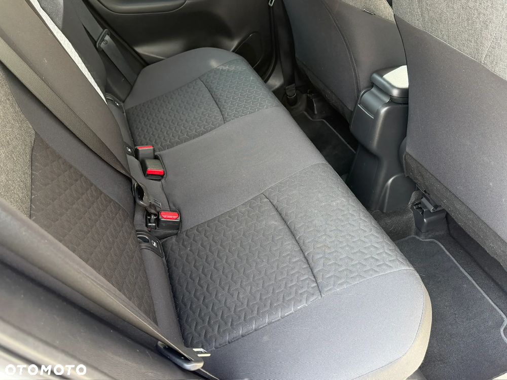 Toyota Yaris Cross - 12