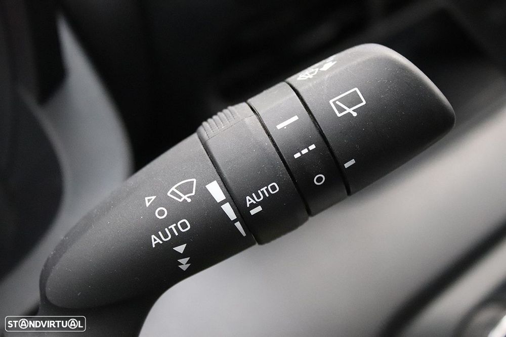 Toyota Yaris 1.0 VVT-i Comfort Plus - 18