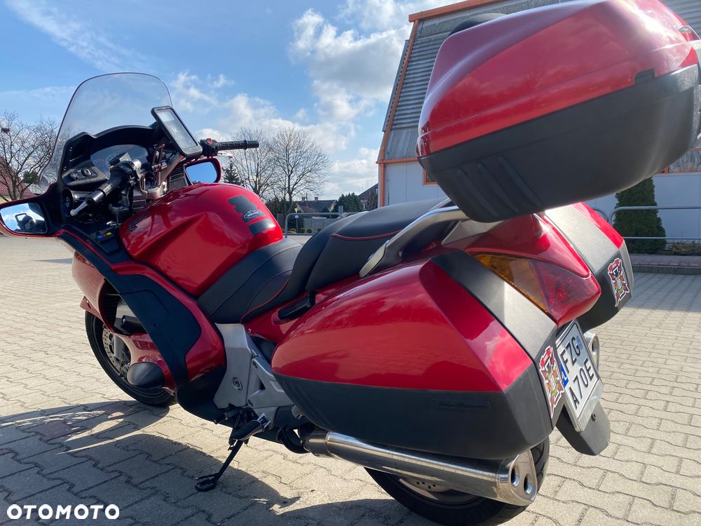 Honda ST - 4