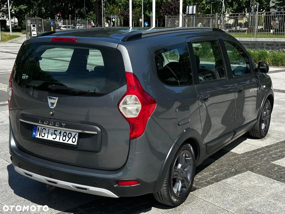 Dacia Lodgy TCe 115 Stepway - 4