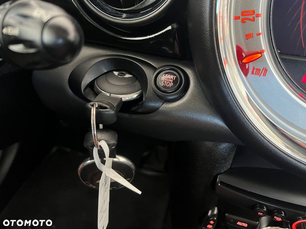 MINI Cooper D Bayswater - 34