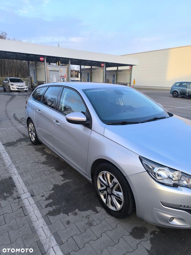 Peugeot 308 PureTech 110 Stop & Start Allure - 1