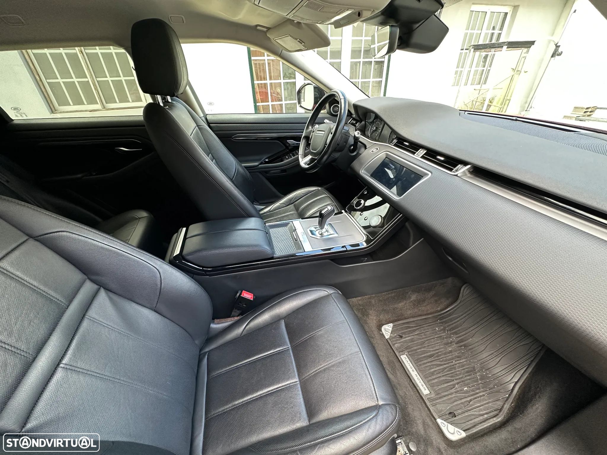 Land Rover Range Rover Evoque 2.0 D150 AWD R-Dynamic S Auto - 14