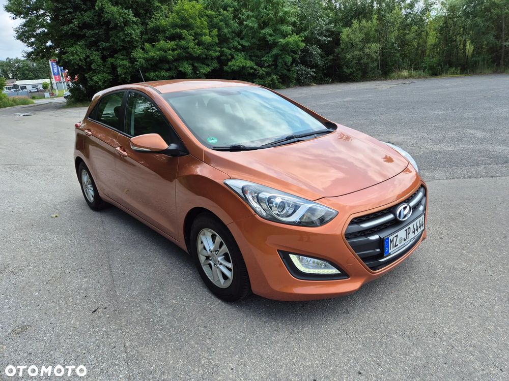 Hyundai i30 blue 1.4 Style - 11