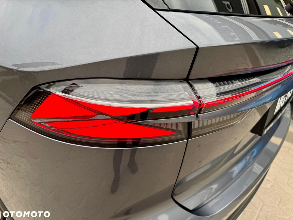 MG HS 1.5 T-GDI Exclusive DCT - 12