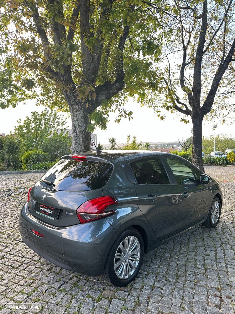 Peugeot 208 1.2 PureTech Style - 7
