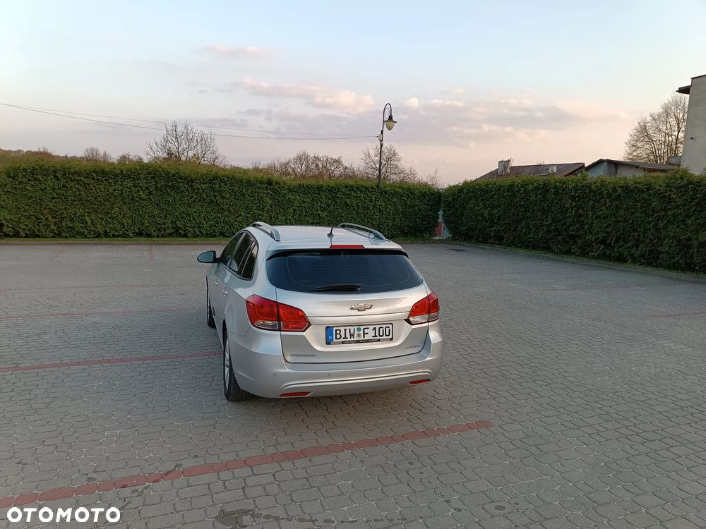 Chevrolet Cruze 1.6 LT+ - 5