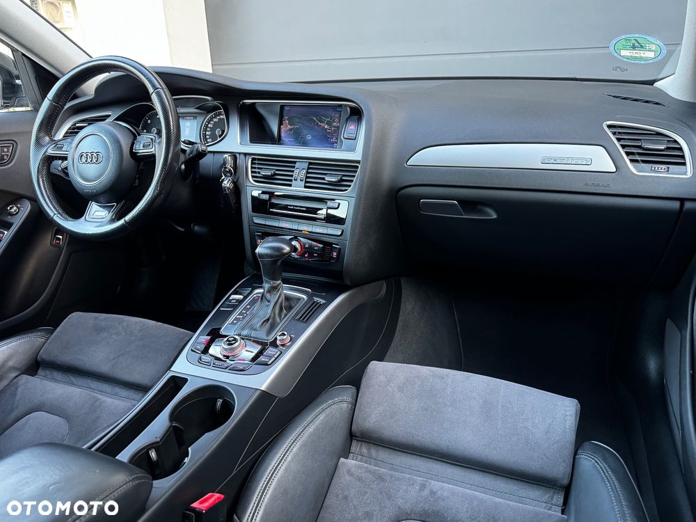 Audi A4 Avant 2.0 TDI DPF quattro S tronic S line Sportpaket - 7