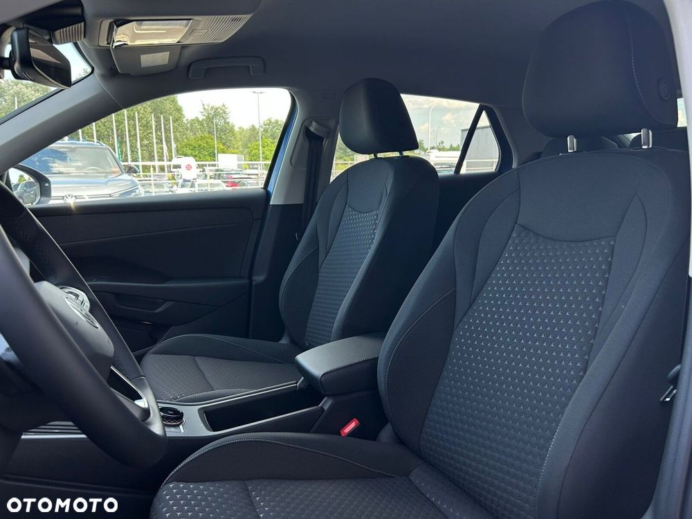 Volkswagen T-Roc - 7