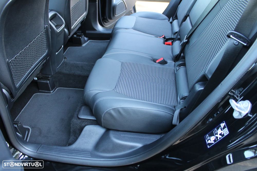 Mercedes-Benz GLB 180 7G-DCT Progressive Advanced - 26