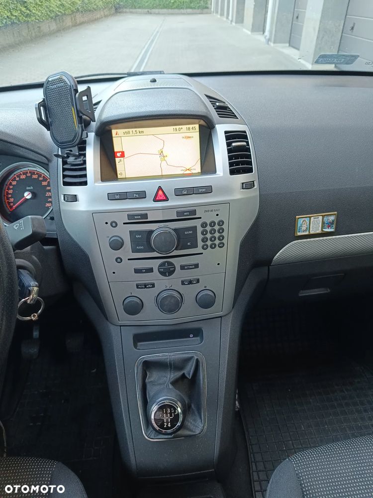 Opel Zafira 1.8 Sport - 13