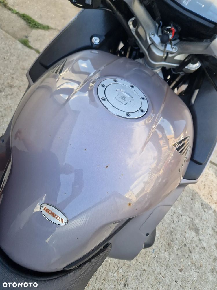 Honda ST - 39