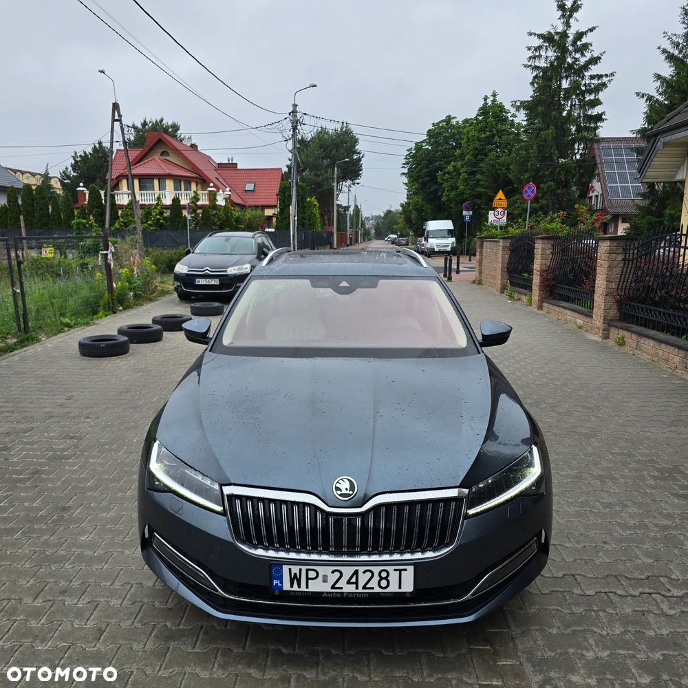 Skoda Superb 2.0 TDI SCR Style DSG - 2