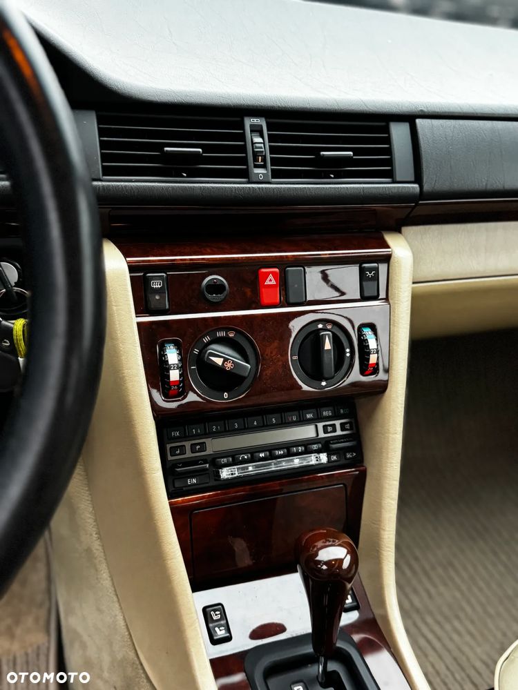 Mercedes-Benz W124 (1984-1993) - 14