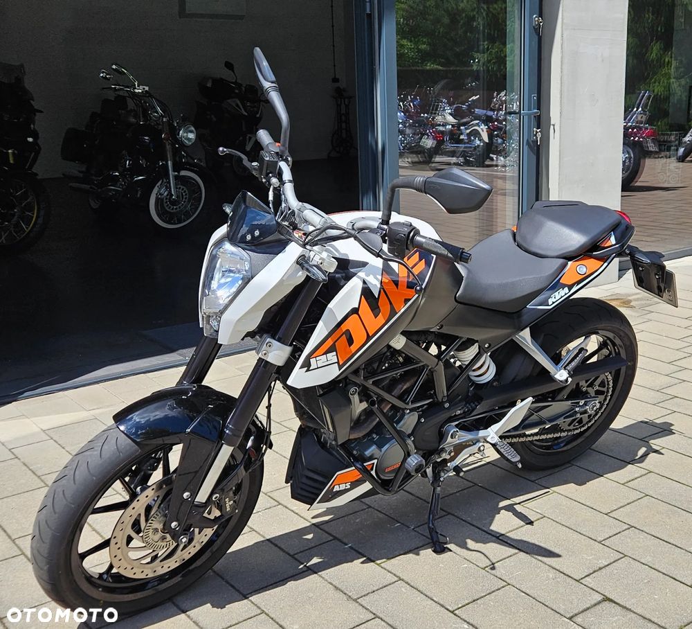 KTM Duke 125 - 21