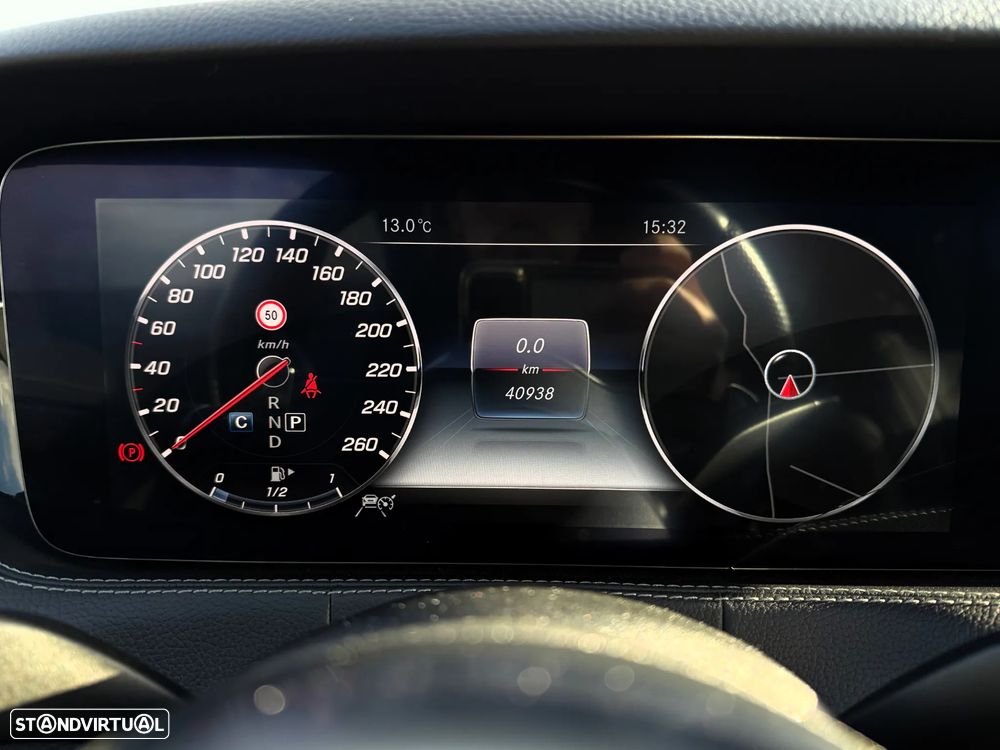 Mercedes-Benz S 560 4Matic 9G-TRONIC - 36