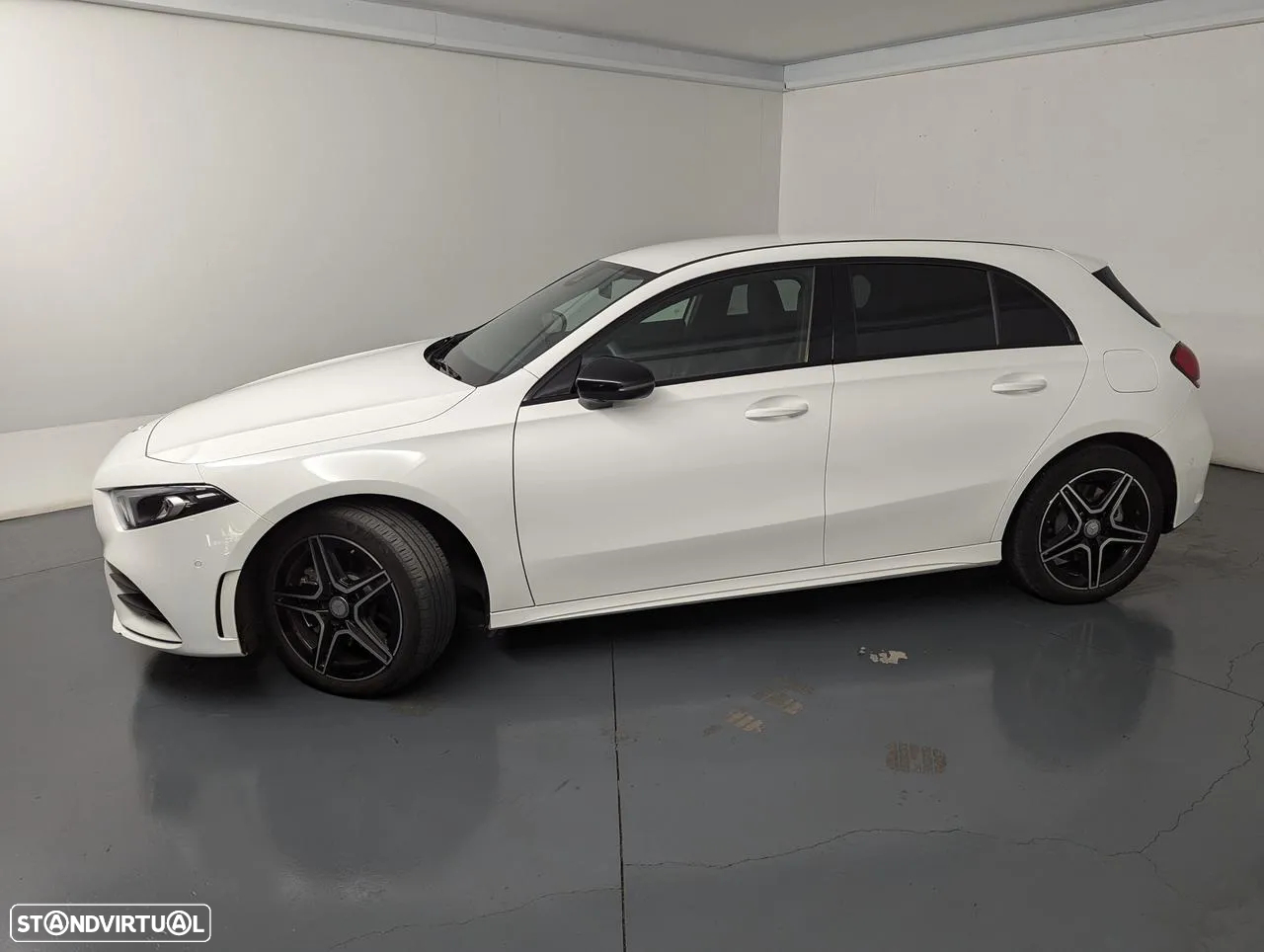 Mercedes-Benz A 250 e AMG Line - 5
