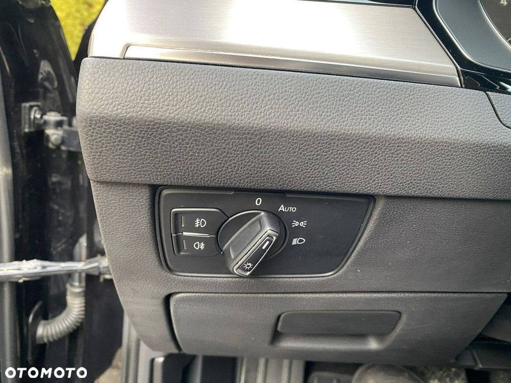Volkswagen Passat 1.5 TSI EVO Elegance DSG - 20