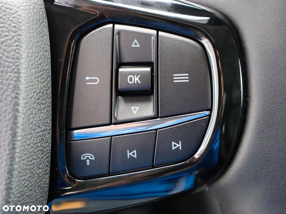 Ford Tourneo Custom - 13