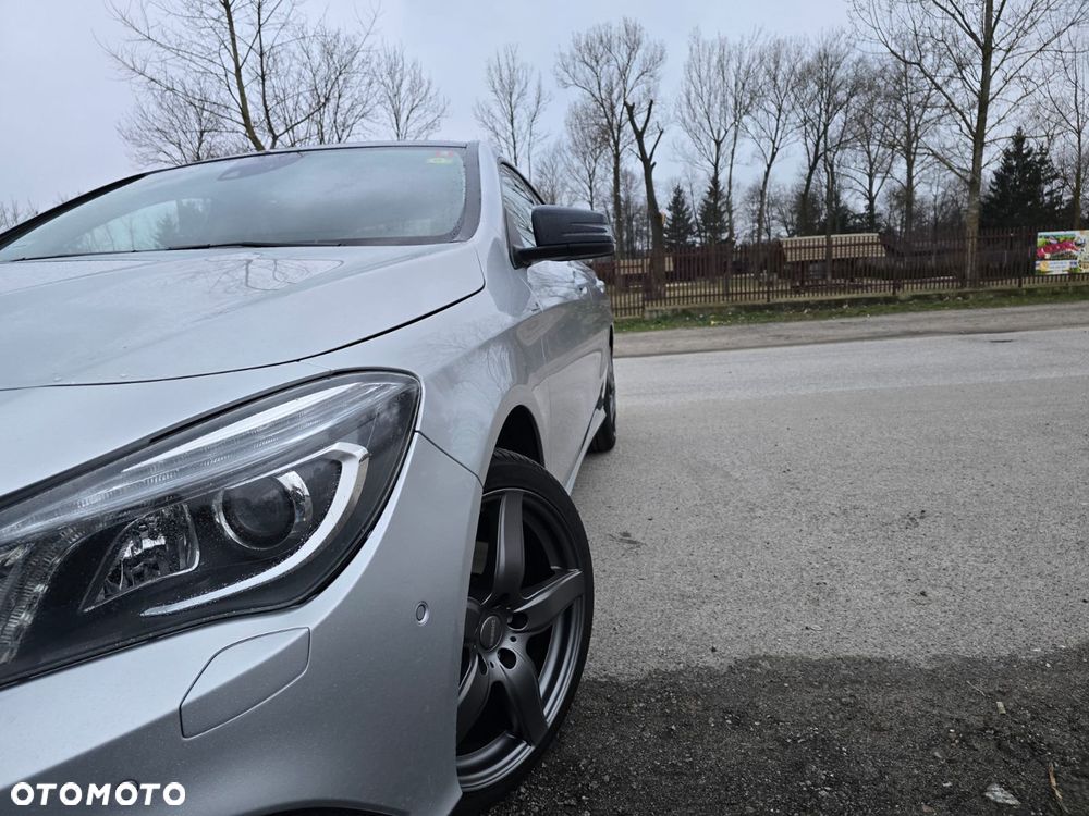 Mercedes-Benz CLA 220 d 7G-DCT - 2
