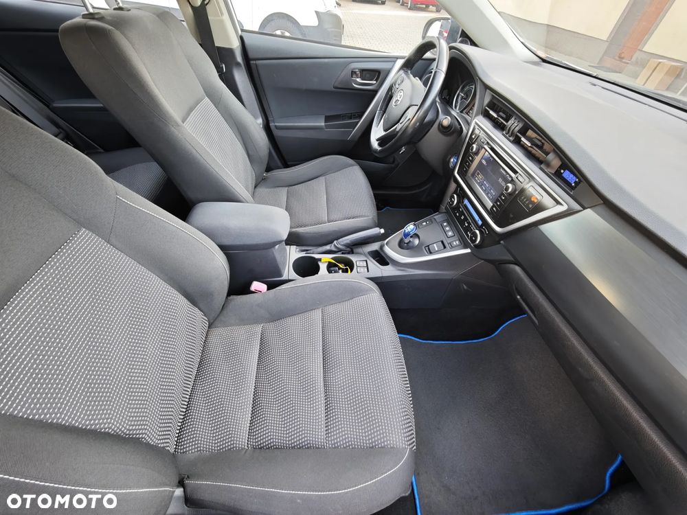 Toyota Auris 1.8 HSD Luna - 14