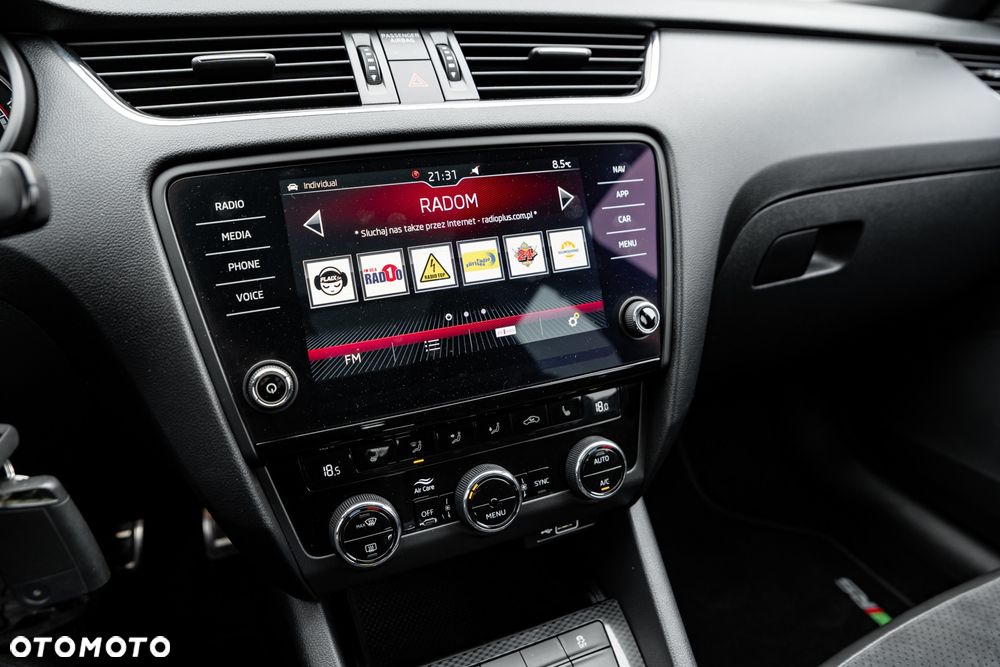 Skoda Octavia 2.0 TDI RS DSG - 33