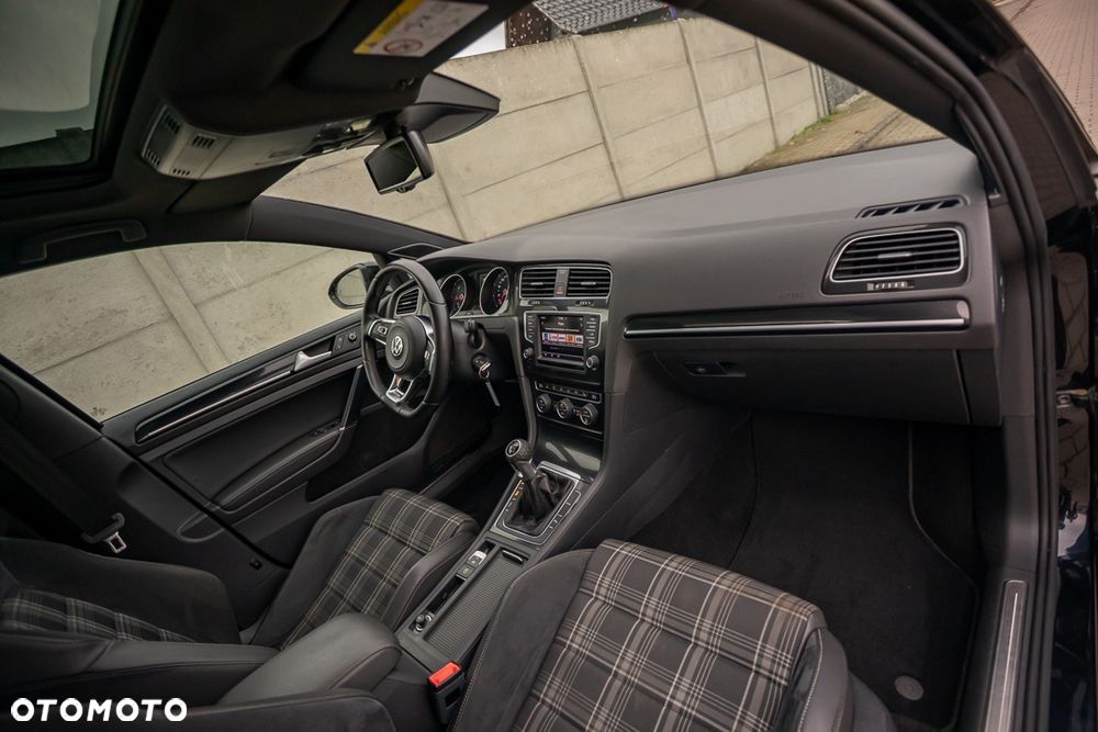 Volkswagen Golf Variant GTD (BlueMotion Technology) - 22