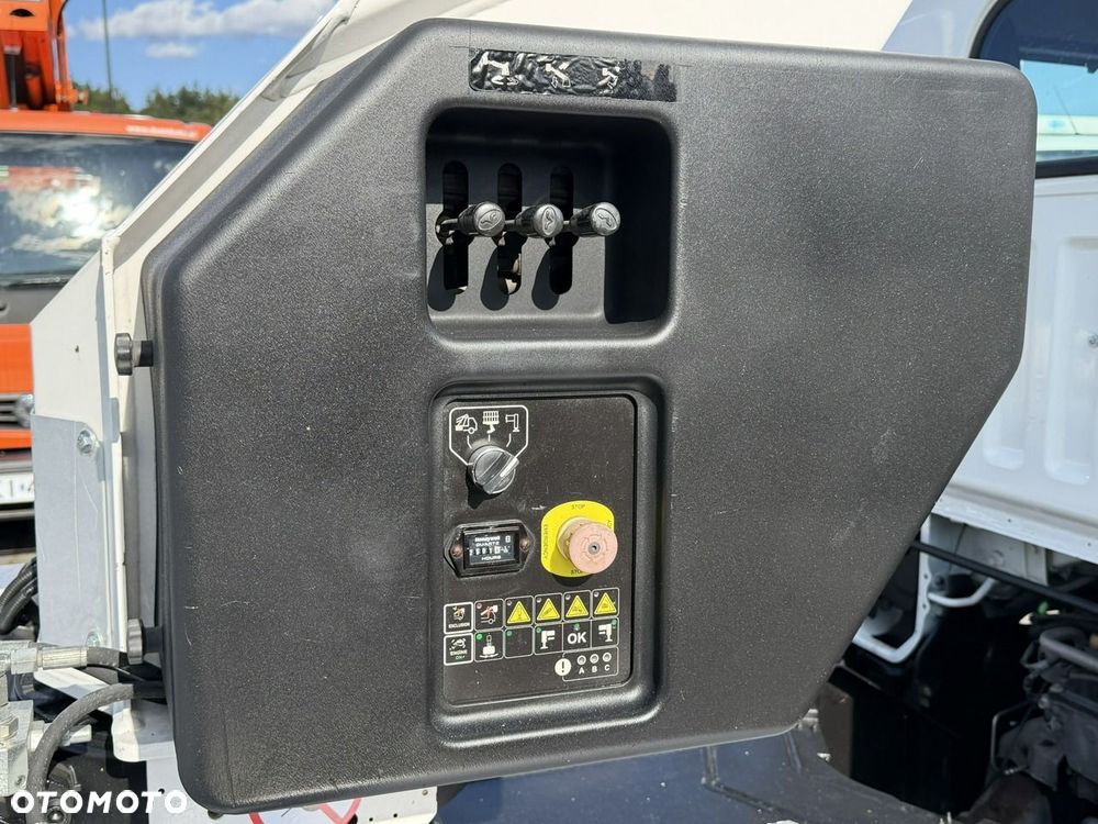 Nissan Cabstar - 15