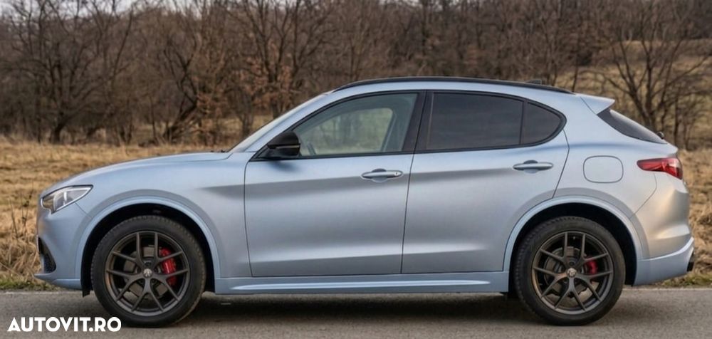 Alfa Romeo Stelvio 2.0 Turbo 16V AT8-Q4 Ti - 5