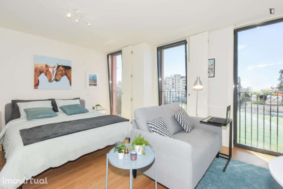 Estúdio - localizado em Paranhos Porto - Grande imagem: 3/24