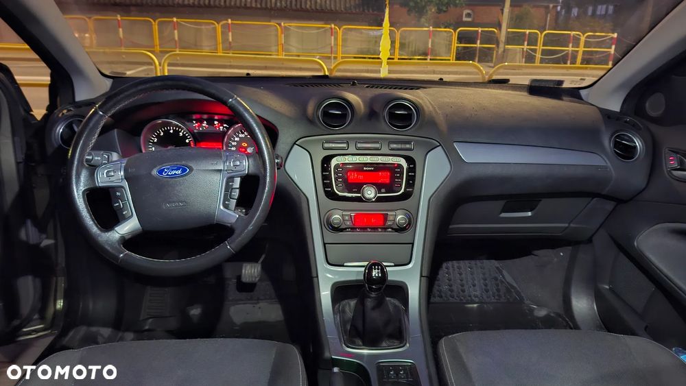 Ford Mondeo Turnier 2.0 Trend - 5