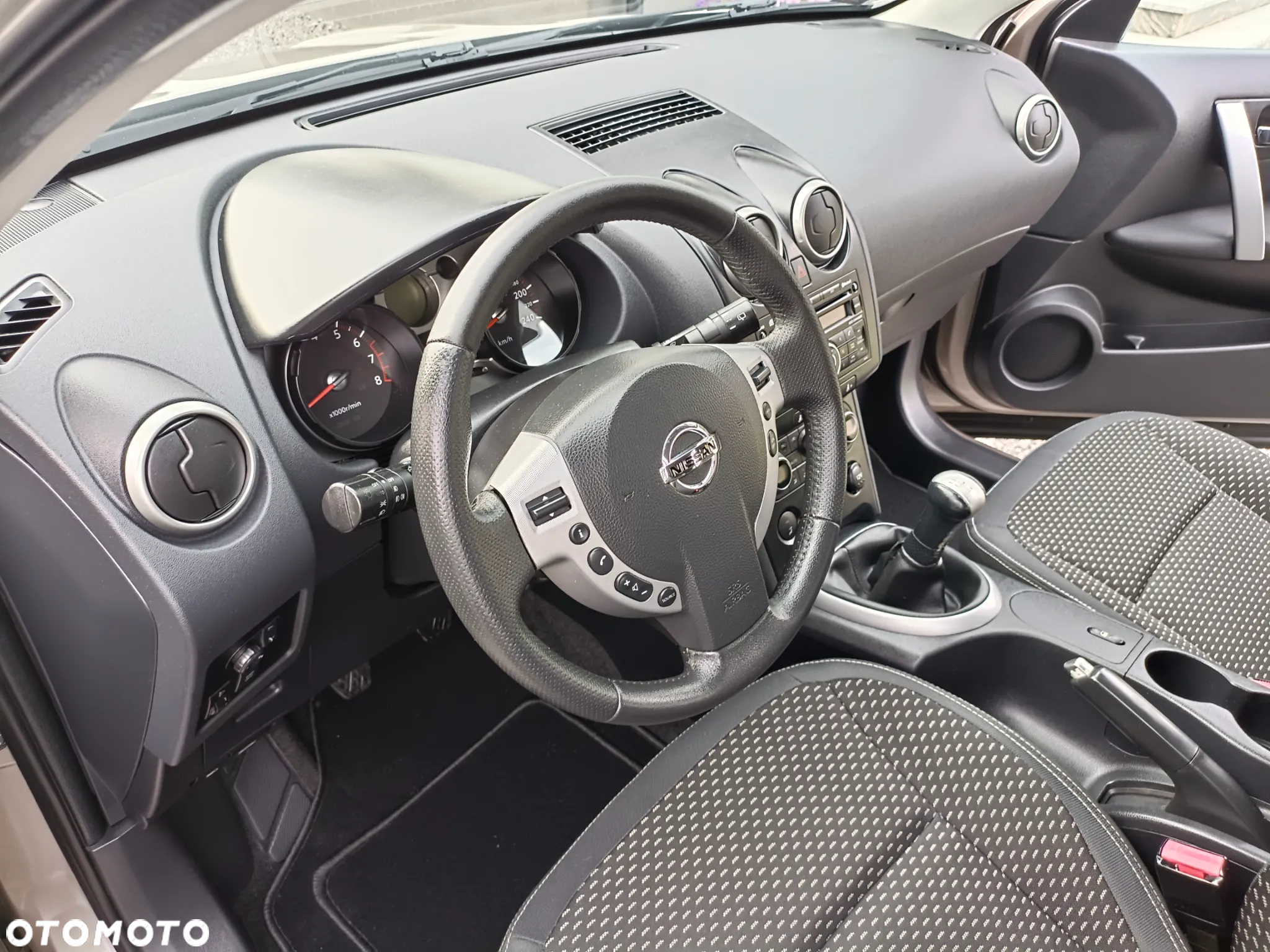 Nissan Qashqai 1.6 Tekna - 11